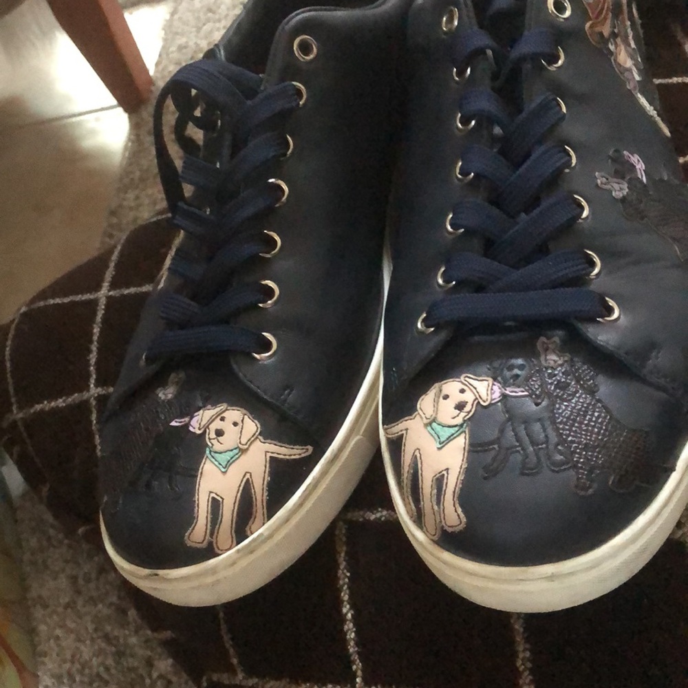 Limited edition authentic Dolce and Gabbana leather sneakers - Picture 7 of 9